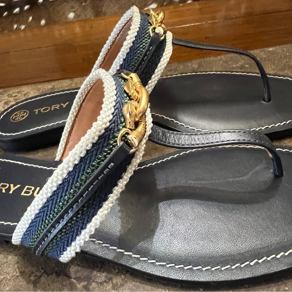 TORY BURCH JESSA
EQUESTRIAN THONG SANDAL
LEATHER NAVY/BANYAN/GREEN
MULTI - Picture 3 of 11